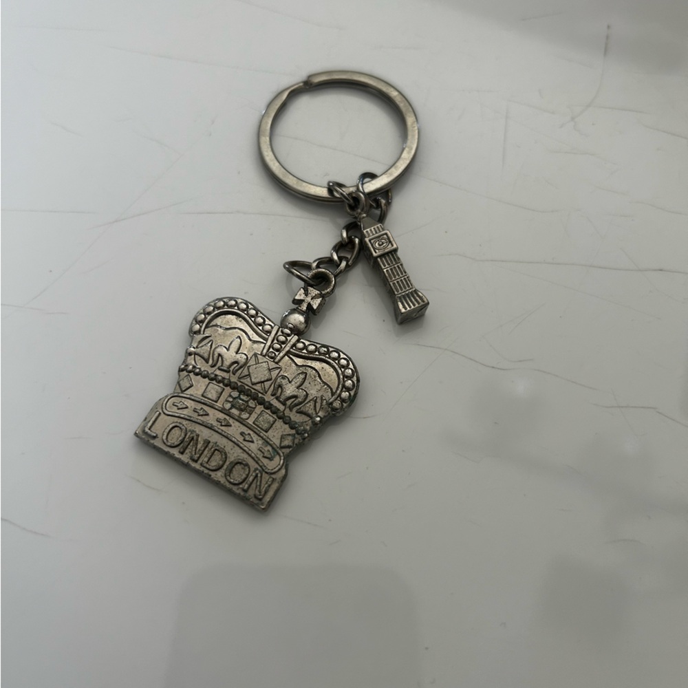Silver Tone Crown London Keychain